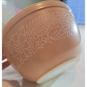 Vtg Pyrex Woodland Tan Beige Mixing Bowl #402 1.5L 1970s